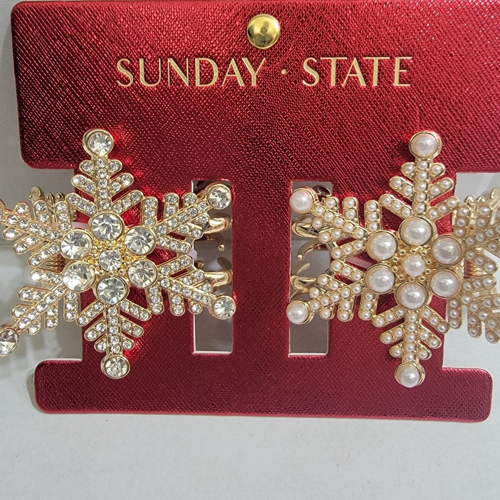 NEW! Christmas Gold Snow Flakes Holiday Bling Festive 2 Metallic‎ Hair Clips